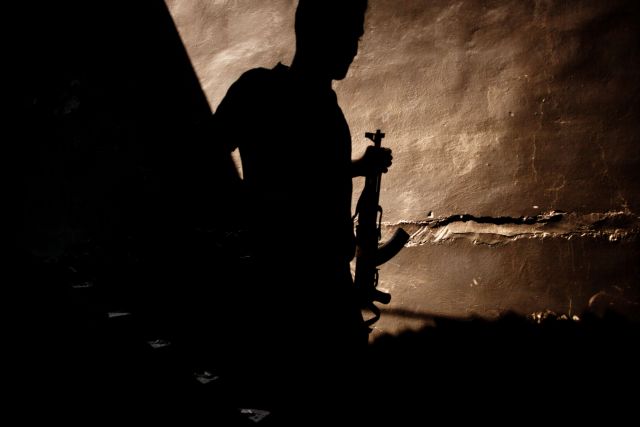 Για «τρομοκράτες» επιμένει να μιλά ο Άσαντ εν μέσω διαρκούς αιματοχυσίας